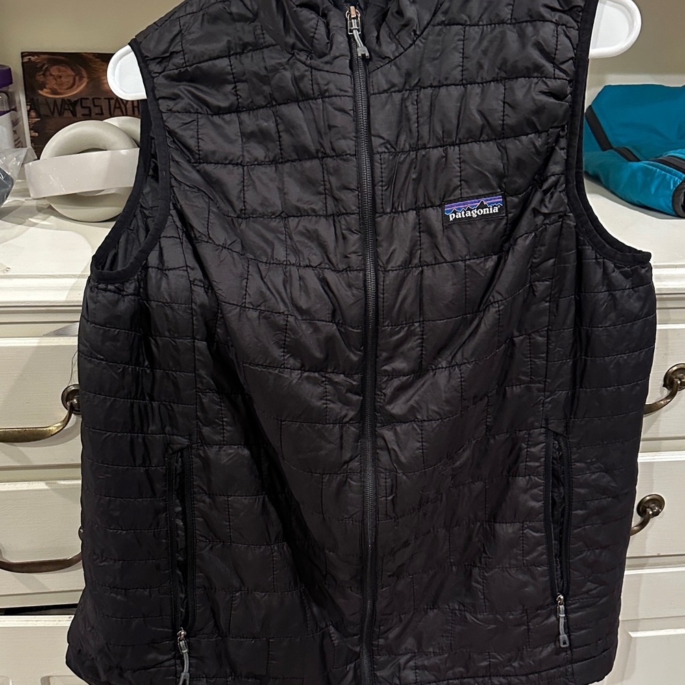 Patagonia Dark Quilted Vest